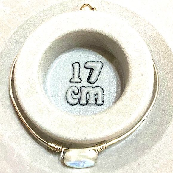 Lucite and Wire Gemstone Bangle Bundle - Picture 3 of 3